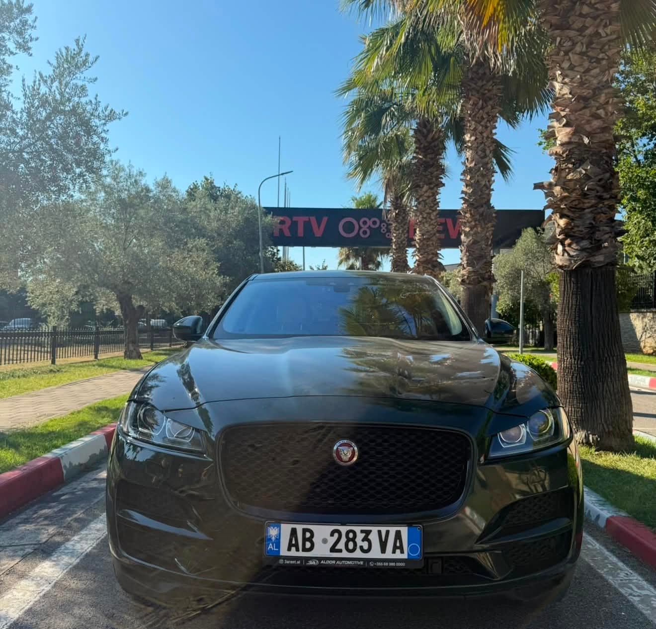 JAGUAR F-PACE